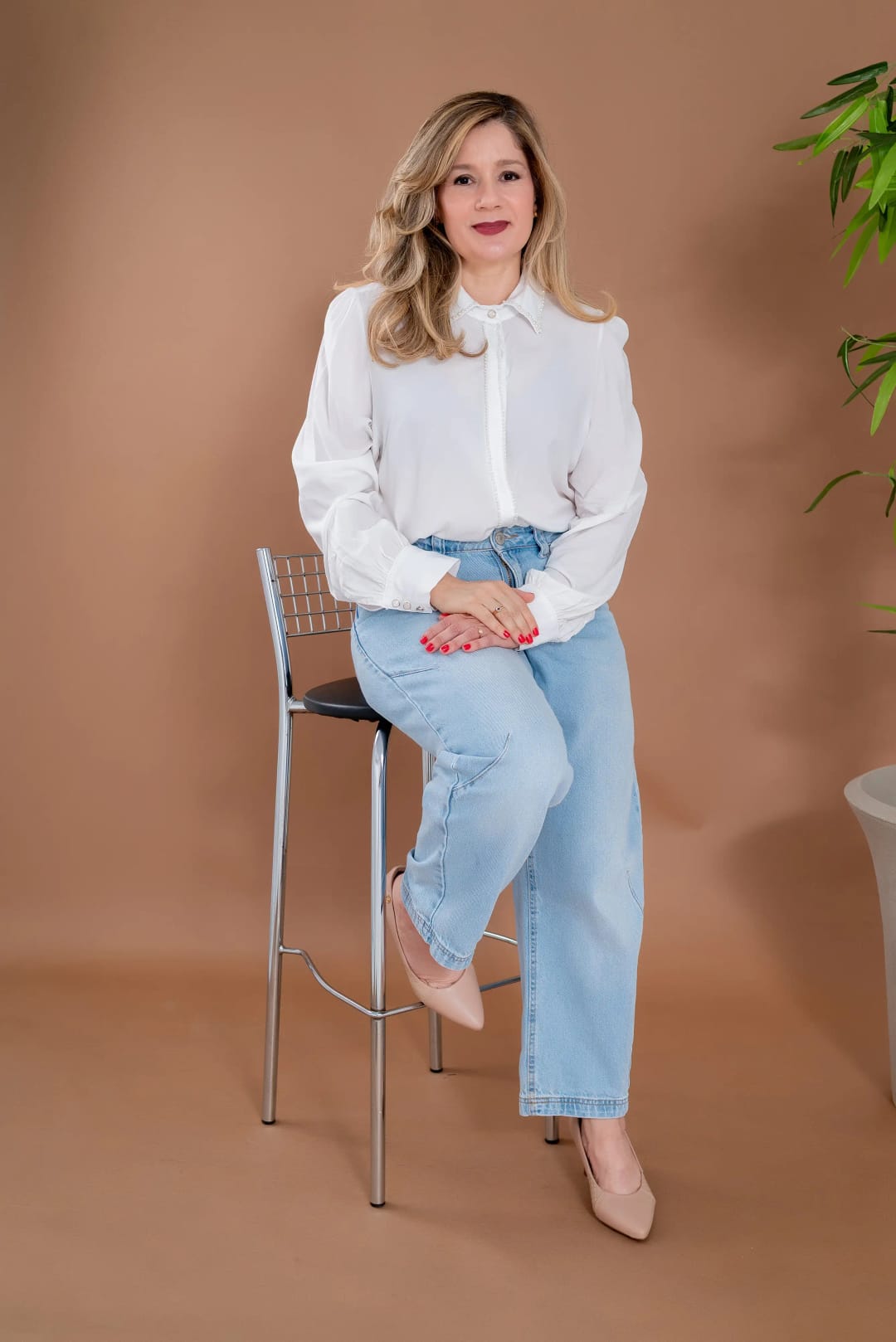 Anne Salles Doretto, psicóloga junguiana, psicoterapia analítica e terapia humanizada online e presencial